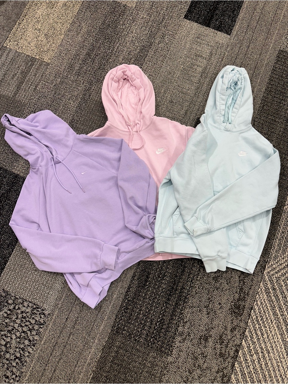3 Nike Sweatshirts Hoodies Size-M